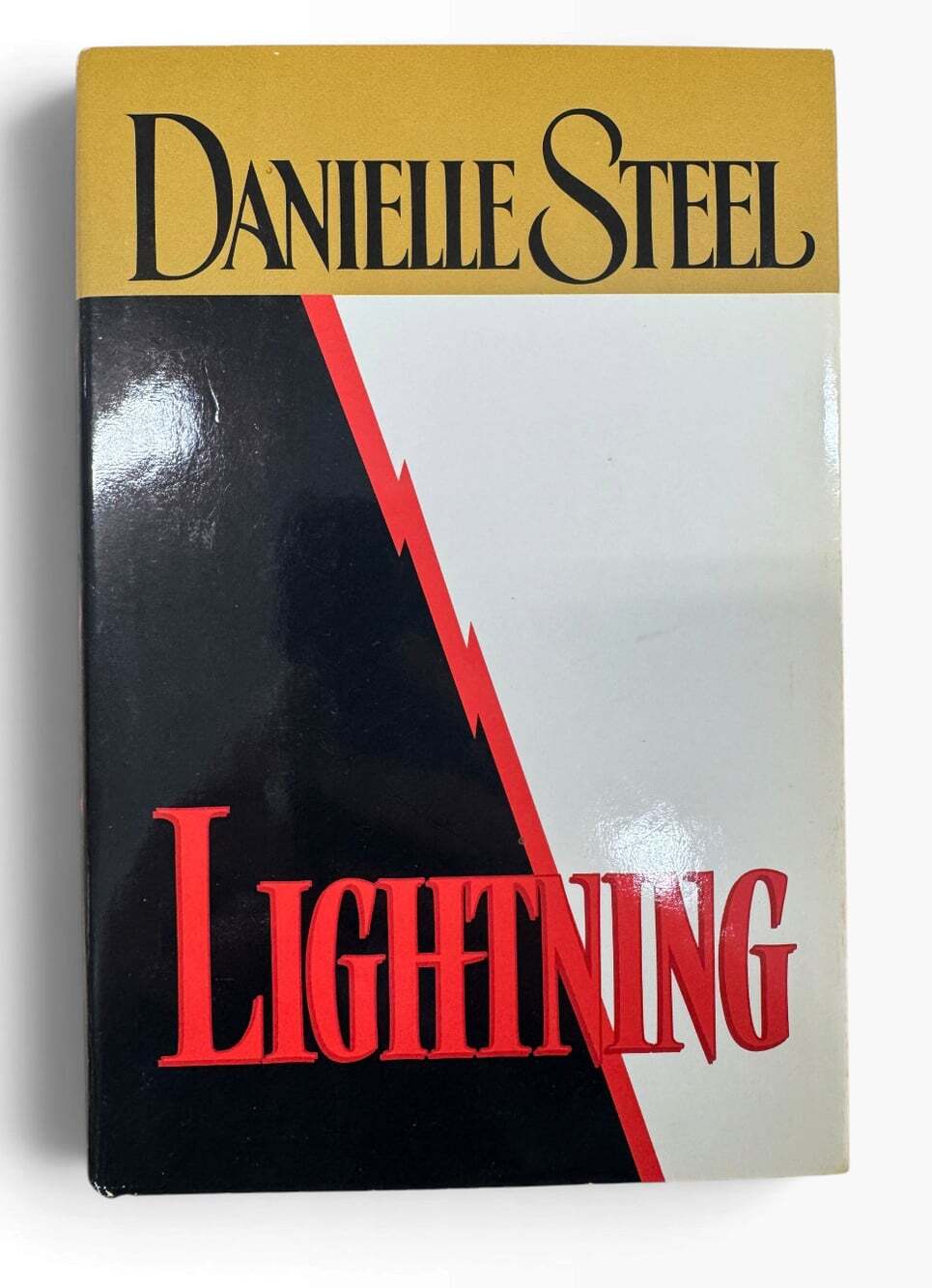 Lightning by Danielle Steel Hardcover 1995 Vintage Marriage Drama Romance Novel